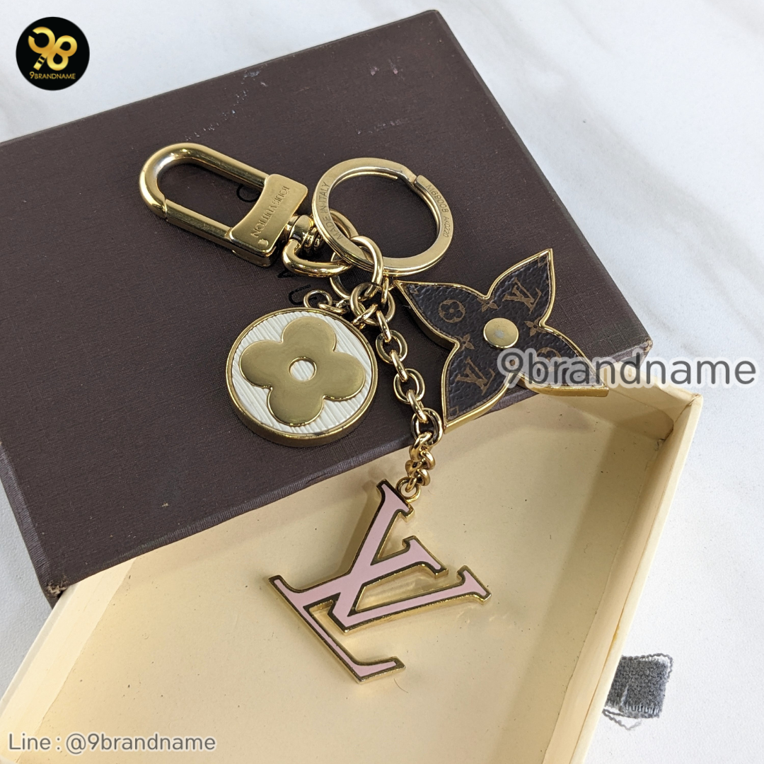 Louis Vuitton Porte Cle Spring Sreet M69008 Keyring GHW